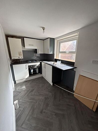 1 Bedroom Flat To Rent In Huntley Road, Liverpool - First Month Rent Half Price, L6