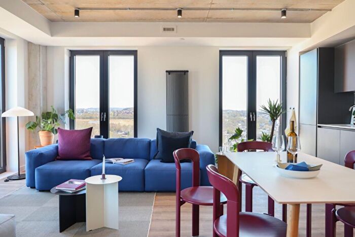 2 Bedroom Apartment To Rent In Glebe Street, Stoke-On-Trent, Staffordshire, ST4