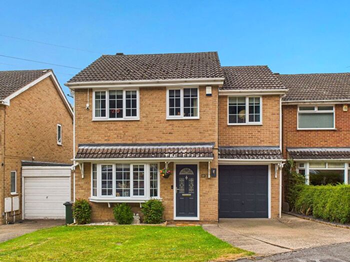 4 Bedroom Detached House For Sale In Sidlaw Rise, Arnold, Nottingham, NG5
