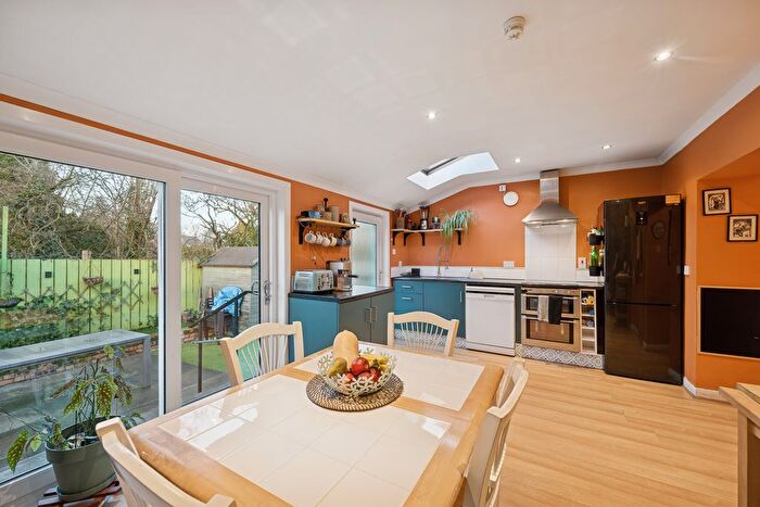 3 Bedroom Terraced House For Sale In Kirkton Place, Blantyre, Glasgow, G72