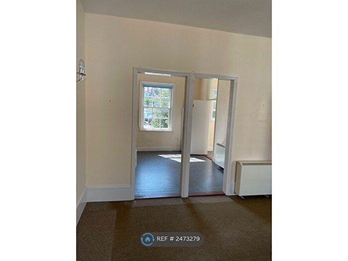 3 Bedroom Flat To Rent In Hatter St, Bury St Edmunds, IP33