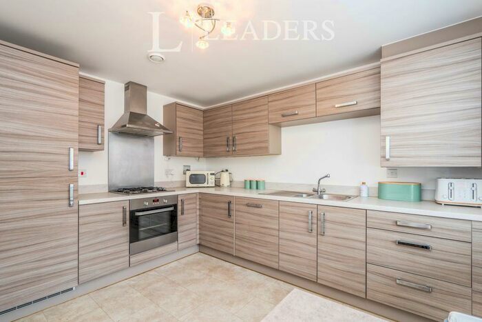 4 Bedroom Town House To Rent In Colby Street, Southampton, SO16