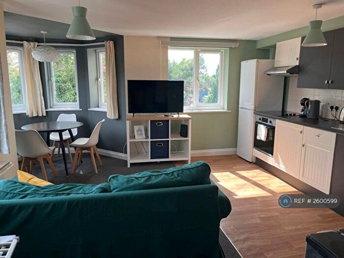 2 Bedroom Flat To Rent In Green Road, Oxford, OX3