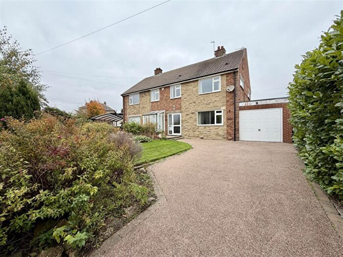 3 Bedroom Semi-Detached House For Sale In Chapel Lane, Barwick In Elmet, Leeds, LS15