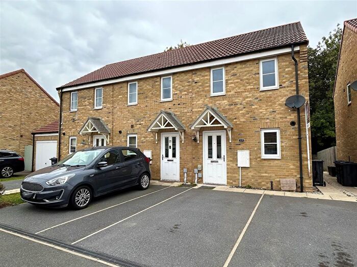 2 Bedroom End Of Terrace House For Sale In Woodland Glade, Selby, YO8
