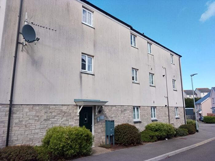 2 Bedroom Flat For Sale In Feeding Field Close, Hayle, TR27