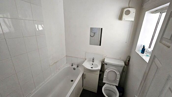 1 Bedroom Maisonette To Rent In Wroxall Drive, Coventry, CV3