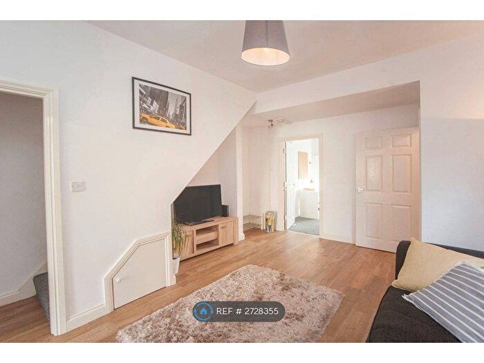4 Bedroom Semi Detached House To Rent In Falkner Street, Gloucester, GL1