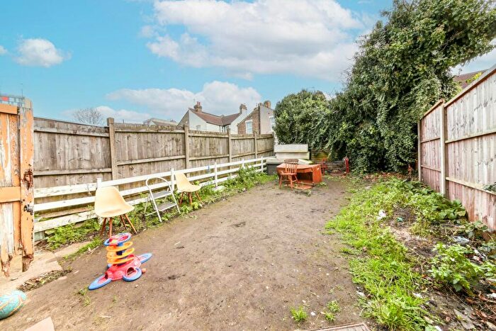 3 Bedroom Terraced House For Sale In Croydon, CR0