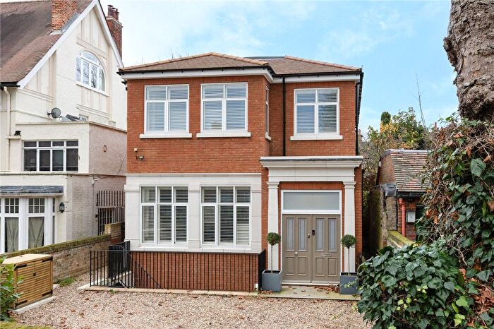 4 Bedroom Detached House For Sale In Woodborough Road, London, SW15
