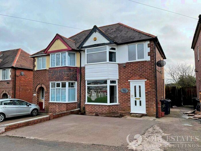 3 Bedroom Semi-Detached House To Rent In Jiggins Lane, Birmingham, B32