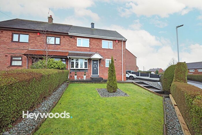 3 Bedroom Semi Detached House For Sale In Washerwall Street, Bentilee, Stoke-On-Trent, Staffordshire, ST2