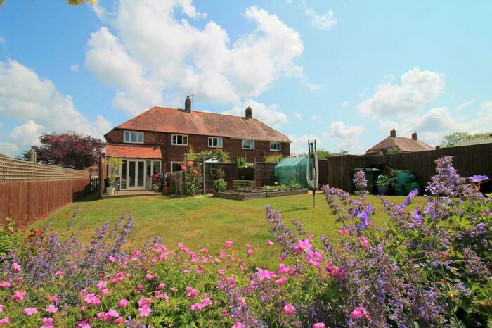 4 Bedroom Semi-Detached House For Sale In Beech Grove, Owslebury, SO21