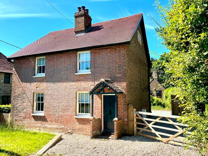 4 Bedroom Detached House To Rent In Staplefield Road, RH17