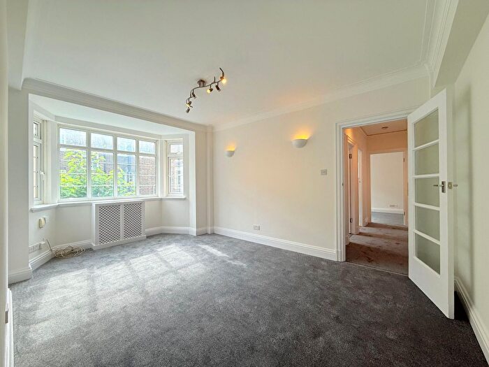 2 Bedroom Flat To Rent In Chatsworth Court, Pembroke Road, London, W8