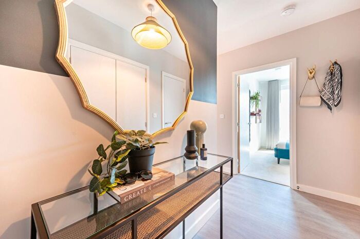 1 Bedroom Flat For Sale In Wembley Park Gardens, Wembley Park, HA9