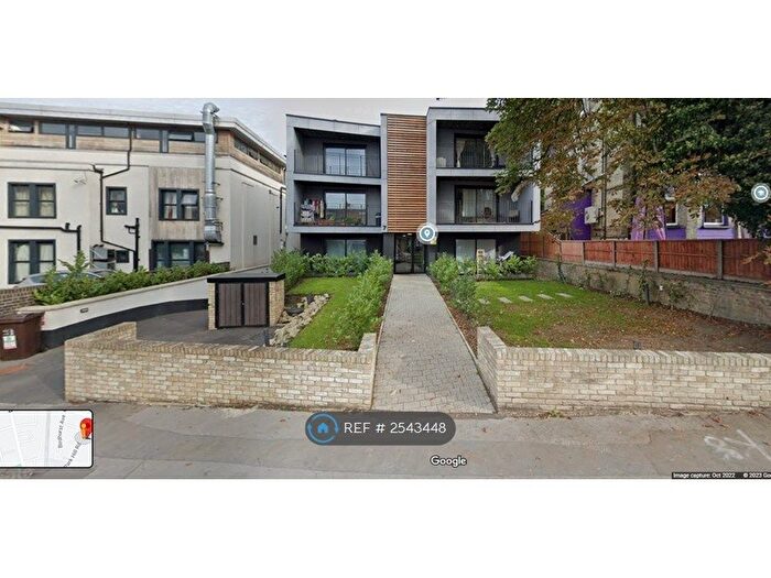 2 Bedroom Flat To Rent In South Park Hill Road, South Croydon, CR2