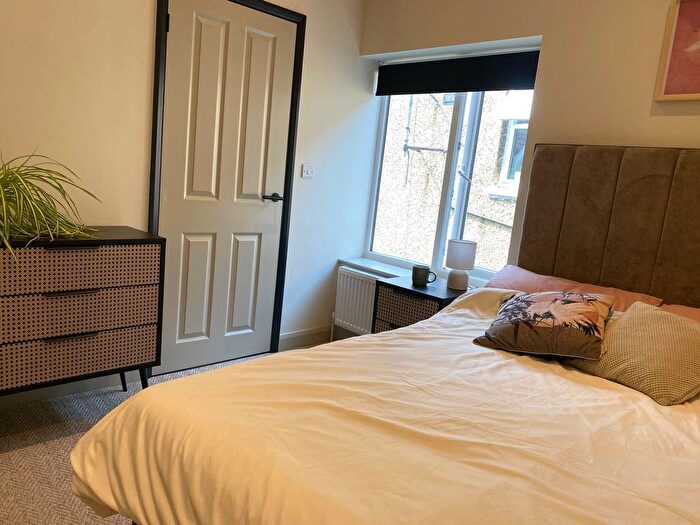 Studio To Rent In Roberts Road, High Wycombe, HP13