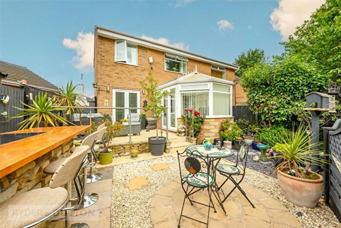 3 Bedroom Semi Detached House For Sale In Woodlands Close, Bradley, Huddersfield, West Yorkshire, HD2
