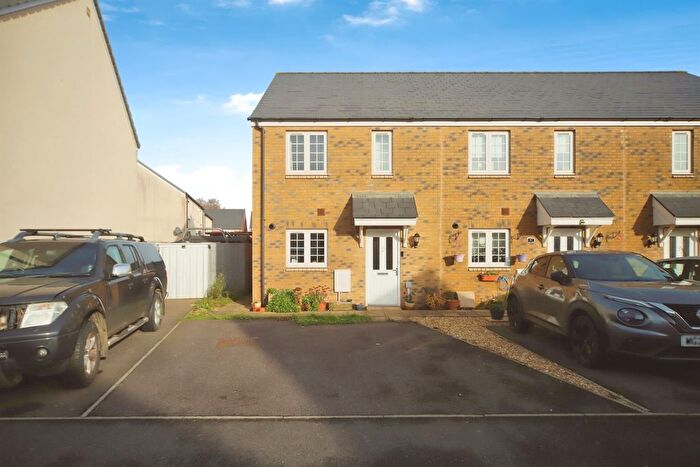 2 Bedroom End Of Terrace House For Sale In Aspin Close, Wellington, TA21