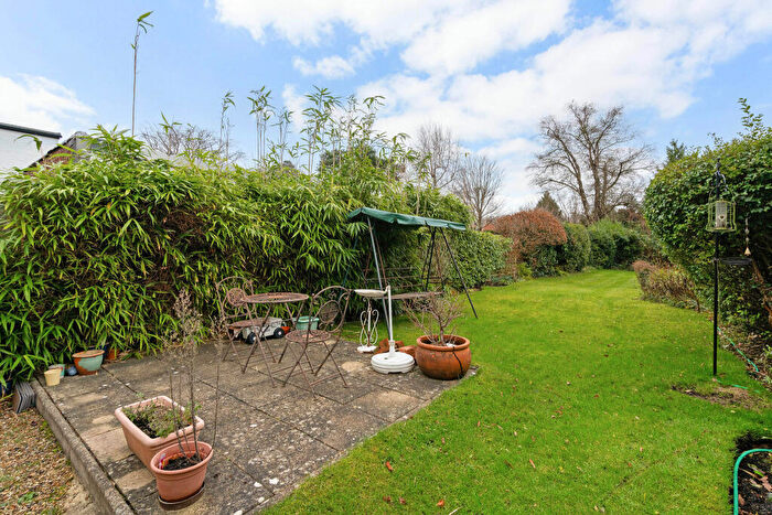 3 Bedroom Semi-Detached House For Sale In Wellington Avenue, Fleet, GU51