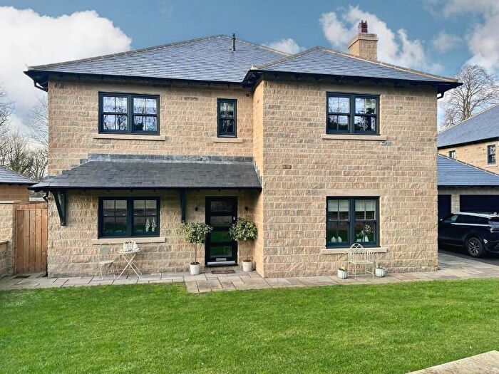 5 Bedroom Detached House To Rent In Woodlands Lane, HG5