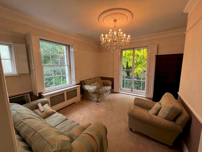 2 Bedroom Flat To Rent In South End Road, Hampstead, NW3