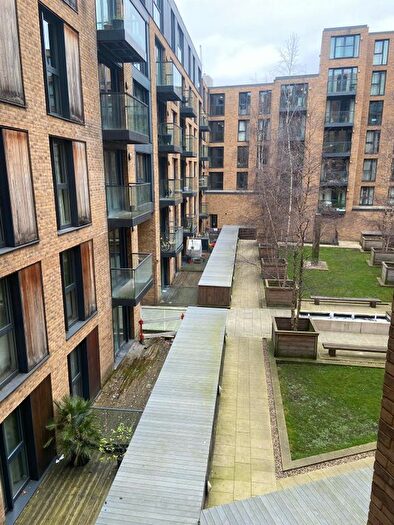 2 Bedroom Flat To Rent In Southside, St. John's Walk, Birmingham, West Midlands, B5