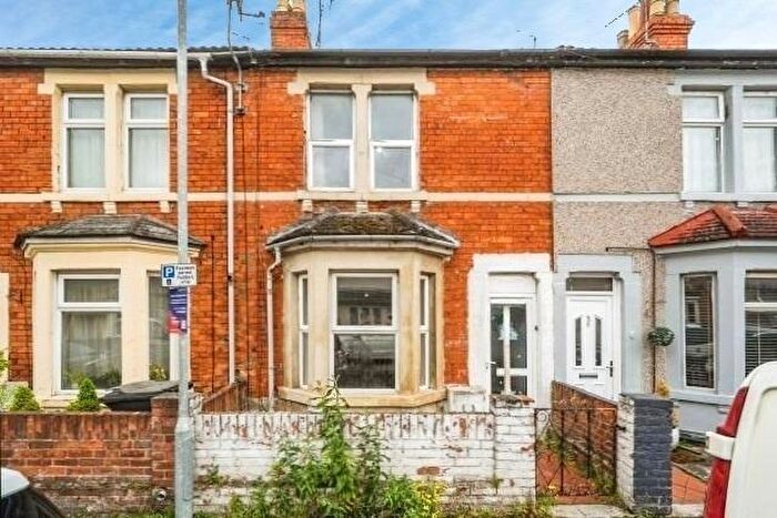 2 Bedroom Terraced House For Sale In Rosebery Street, Swindon, SN1