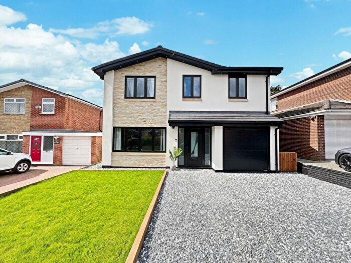 5 Bedroom Detached House For Sale In Bank Side, Westhoughton, BL5