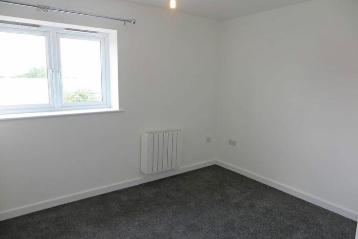 2 Bedroom Apartment To Rent In Robinson Crescent, Loughborough, Leicestershire, LE11
