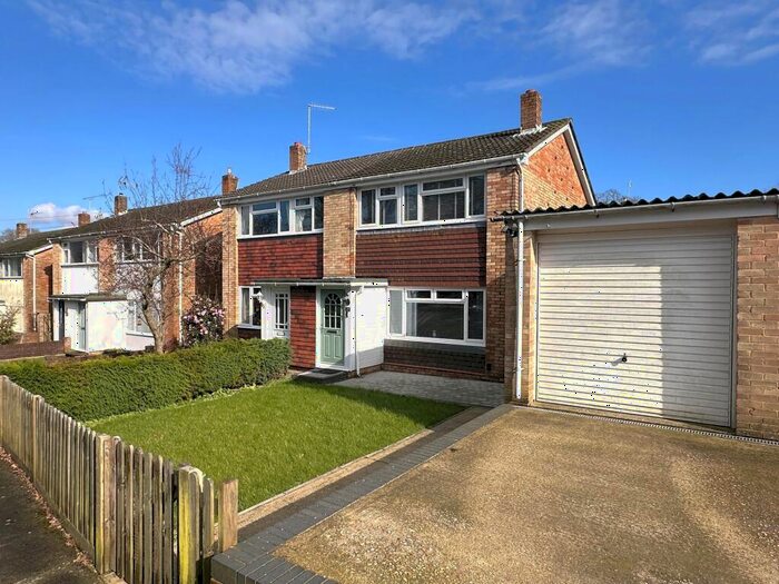 3 Bedroom Semi-Detached House For Sale In Birchdale, Hythe, SO45