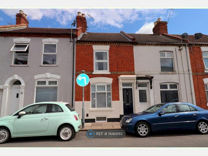 3 Bedroom Terraced House To Rent In Artizan Road, Northampton, NN1