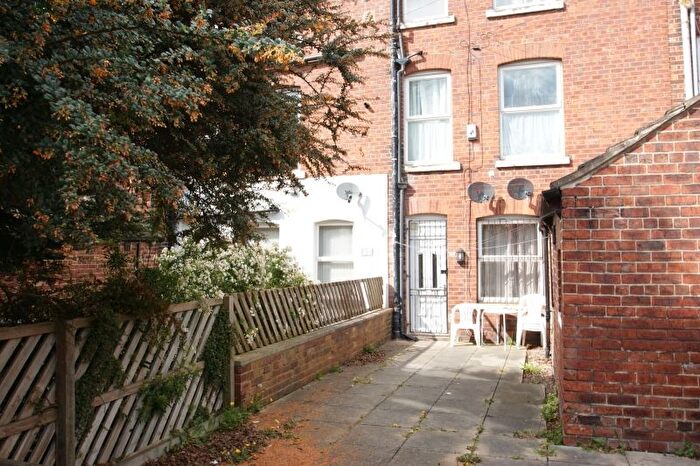 1 Bedroom Property To Rent In Victoria Road, Hyde Park, Leeds, LS6