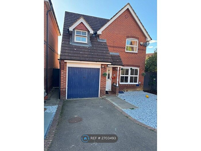 3 Bedroom Detached House To Rent In Hengistbury Lane, Tattenhoe, Milton Keynes, MK4