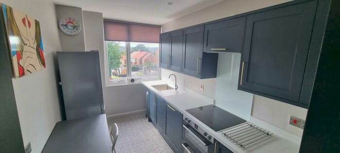 4 Bedroom Flat To Rent In Burley Road, Leeds, West Yorkshire, LS4