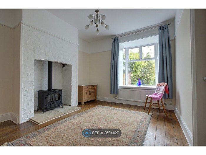 3 Bedroom Semi Detached House To Rent In West Bond Street, Macclesfield, SK11