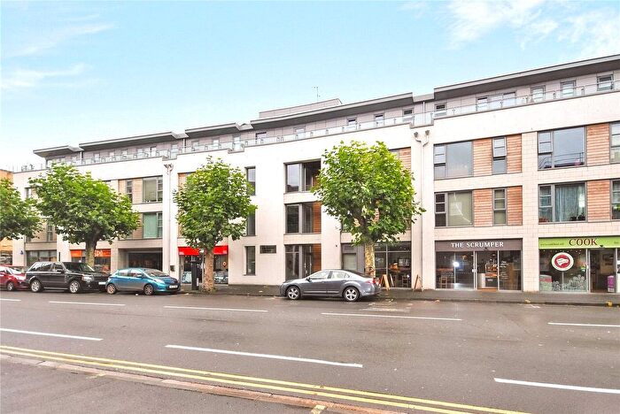 1 Bedroom Flat To Rent In Castlemoat Place, Corporation Street, Taunton, Somerset, TA1
