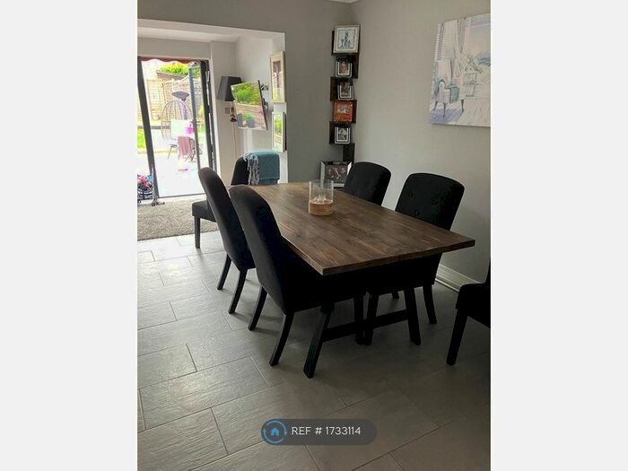 3 Bedroom Terraced House To Rent In Kingsley Ave, Herts, WD6