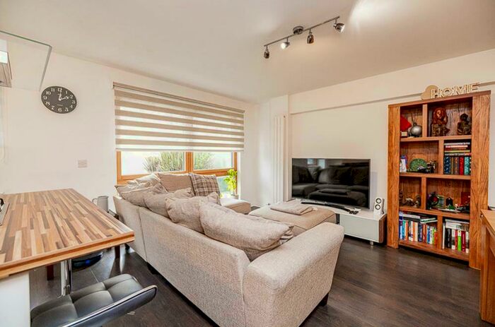 2 Bedroom Flat To Rent In Charlotte Street, Ground Floor, AB25