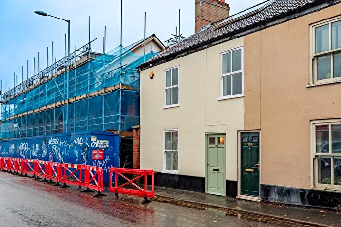 3 Bedroom Semi Detached House For Sale In Oak Street, Norwich, NR3