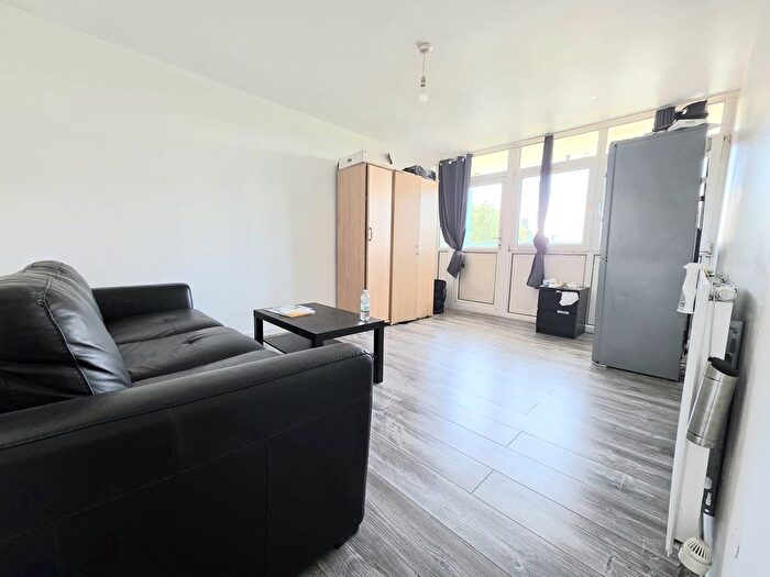 1 Bedroom Flat To Rent In Wadeson Street, London, E2