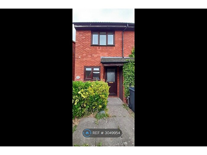 2 Bedroom End Terrace House To Rent In Buttermere Road, Orpington, BR5