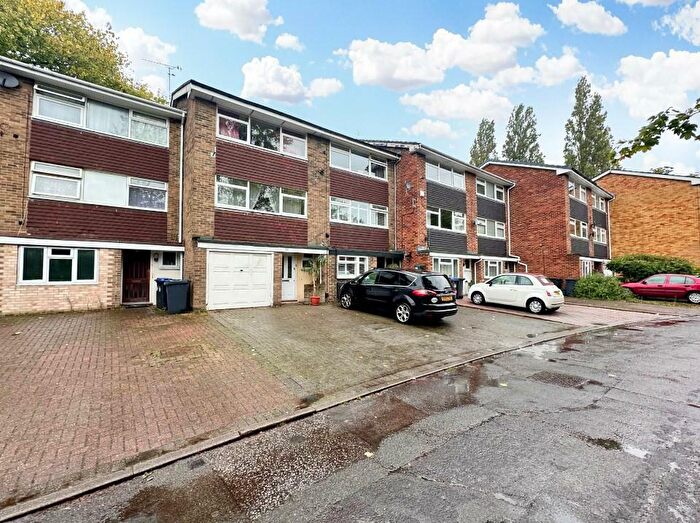 4 Bedroom Terraced House To Rent In The Cloisters, Frimley, GU16