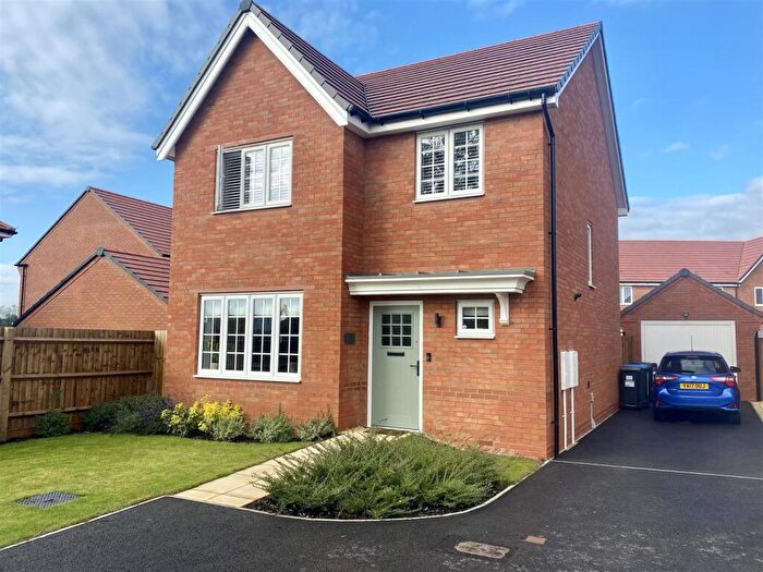4 Bedroom Detached House For Sale In Partridge Road, Hinckley, LE10