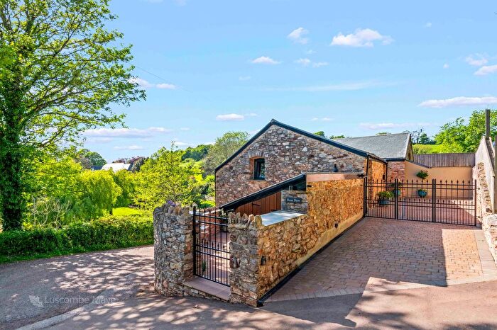 4 Bedroom Barn Conversion For Sale In Aish, Stoke Gabriel, TQ9
