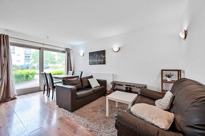 2 Bedroom Flat To Rent In Teal Street, Greenwich, London, SE10
