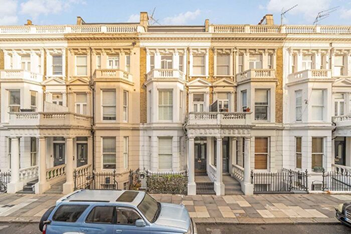 3 Bedroom Flat For Sale In Fairholme Road, West Kensington, W14