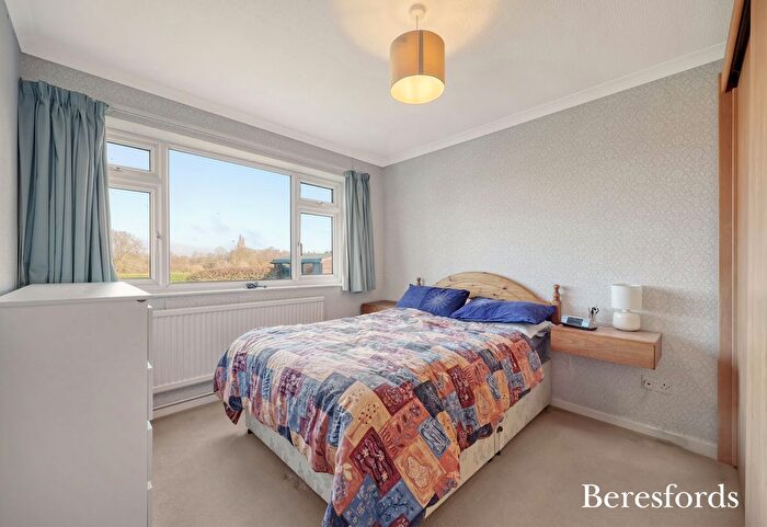 3 Bedroom Bungalow For Sale In Mayfield Road, Writtle, CM1