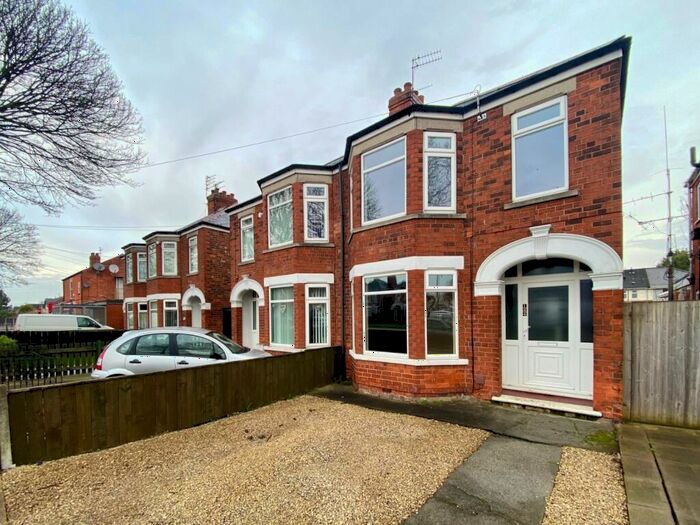 3 Bedroom Semi-Detached House To Rent In Hall Road, Hull, East Yorkshire, HU6